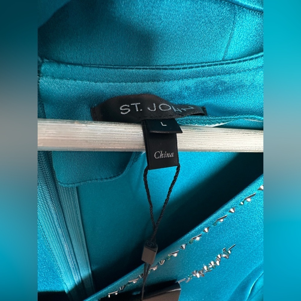 St. John Turquoise Embellished Ensemble 3 piece,pants size 10 blouse size large - Picture 4 of 17